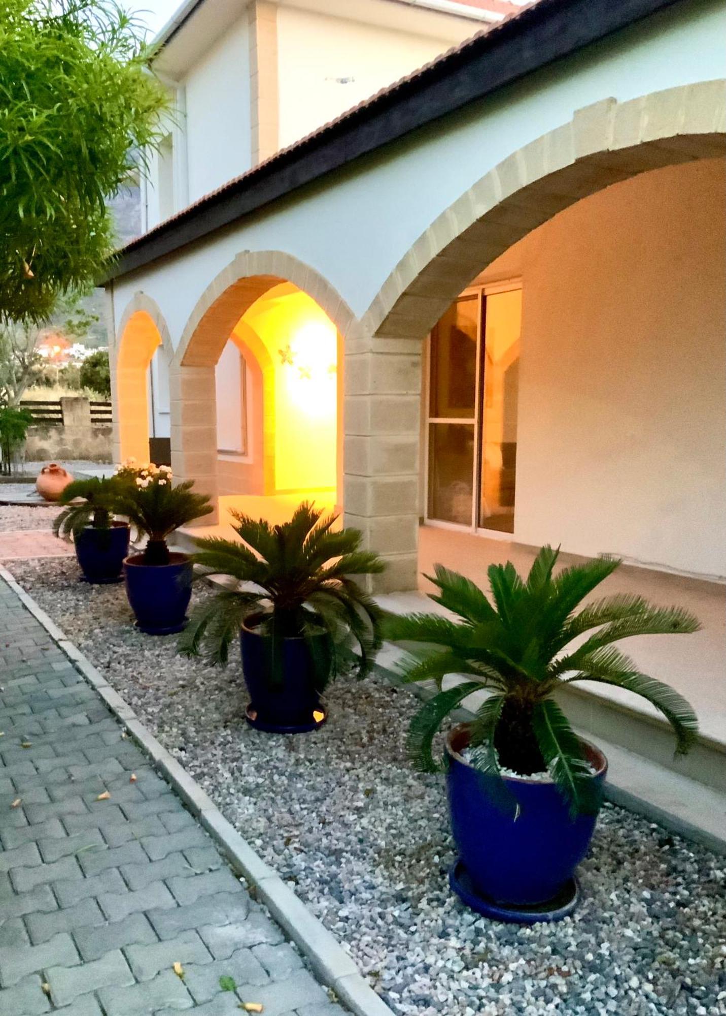 Вілла Casa Santos Kyrenia Кіренія Екстер'єр фото