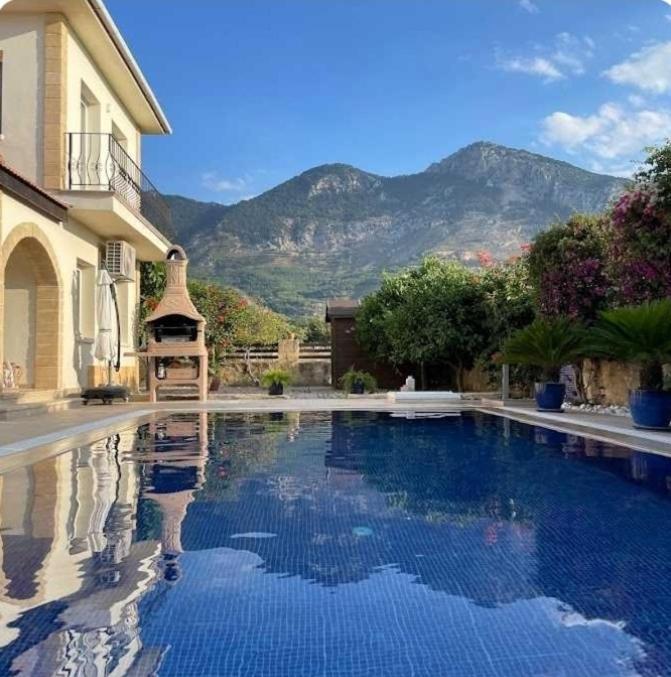 Вілла Casa Santos Kyrenia Кіренія Екстер'єр фото