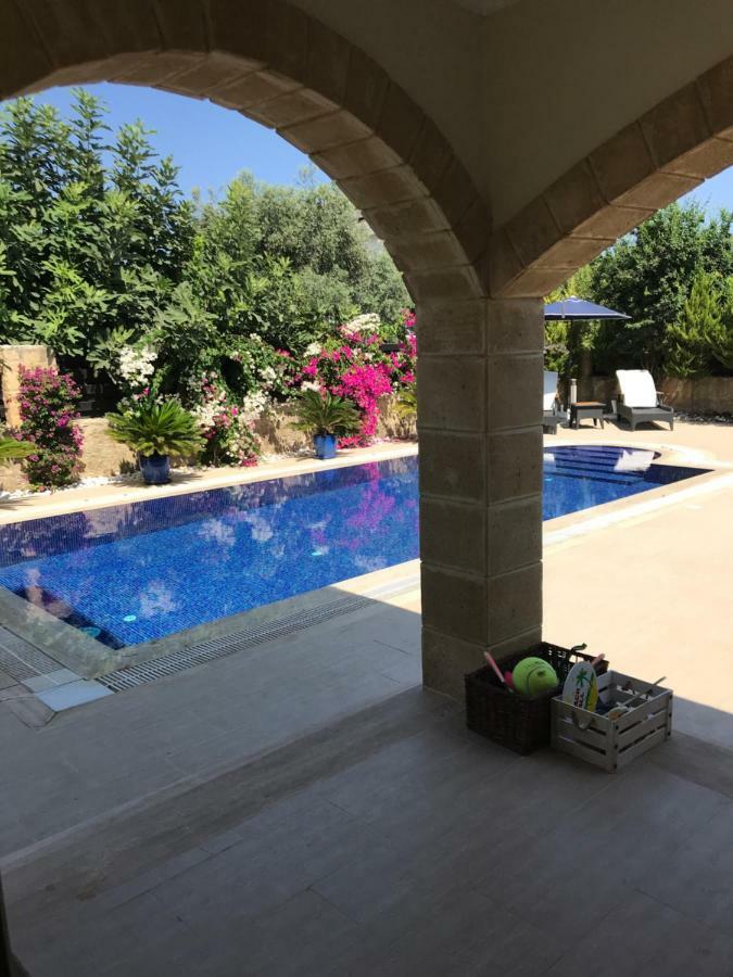 Вілла Casa Santos Kyrenia Кіренія Екстер'єр фото